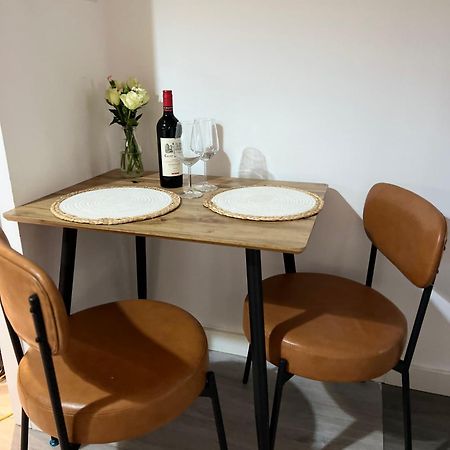 Stylish Putney Village Flat London Eksteriør billede