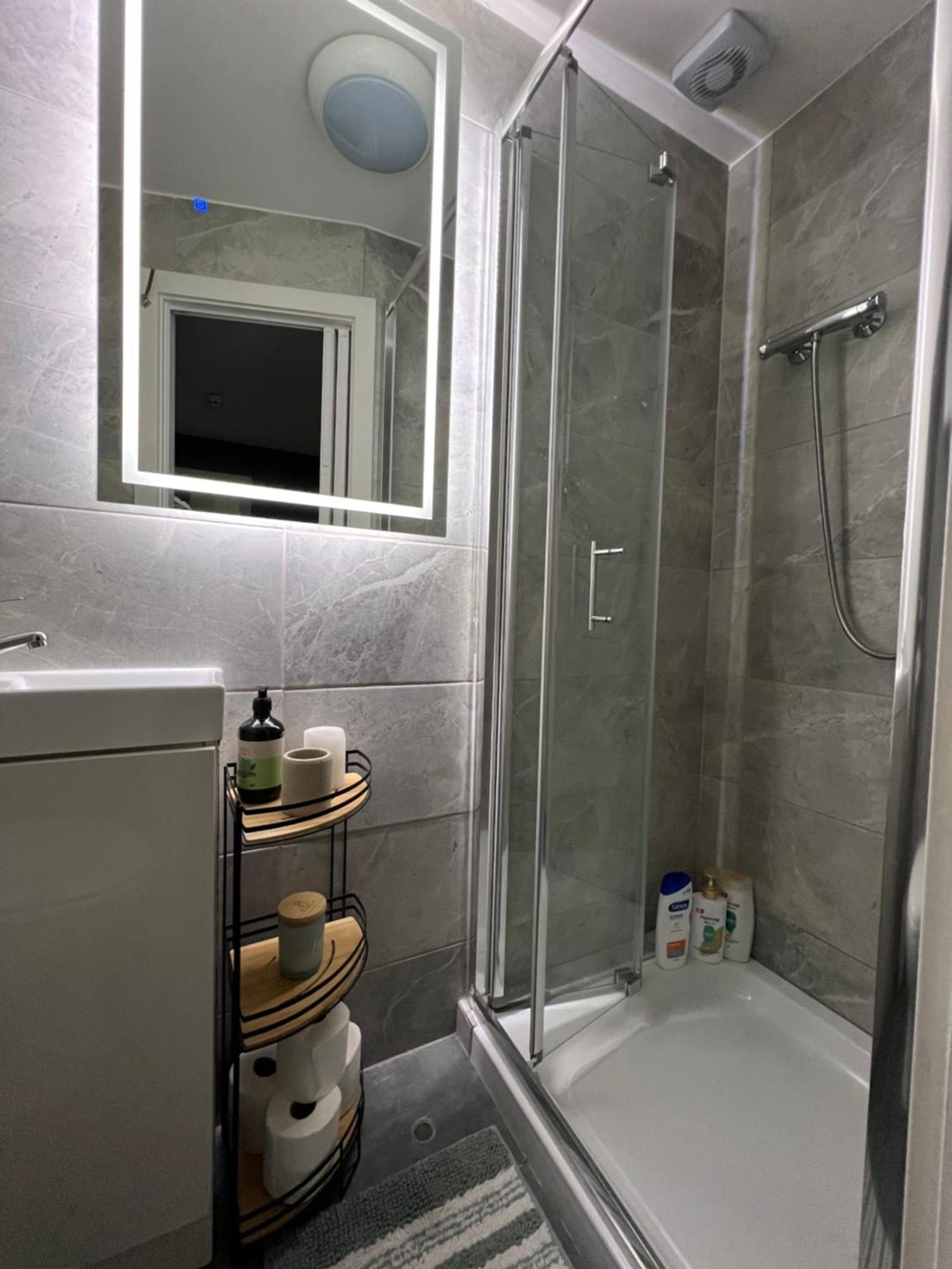 Stylish Putney Village Flat London Eksteriør billede
